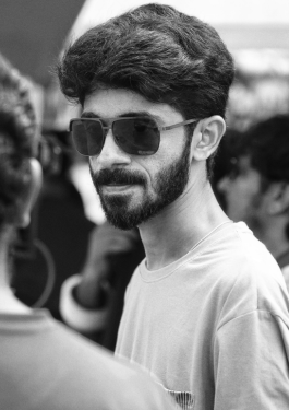 Anand Menen image