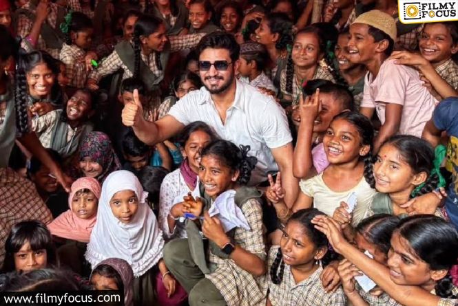 Nikhil Encourages Students To Dream Big
