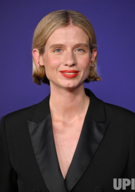 Weronika Tofilska