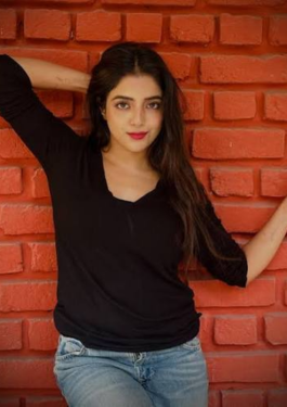 Khushi Dubey