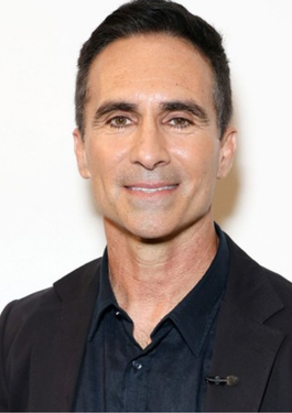 Néstor Carbonell