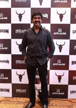  Aruvi Madhan